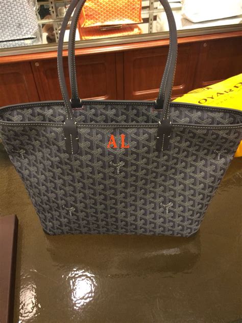 where to buy goyard bags in los angeles|goyard boutique chicago.